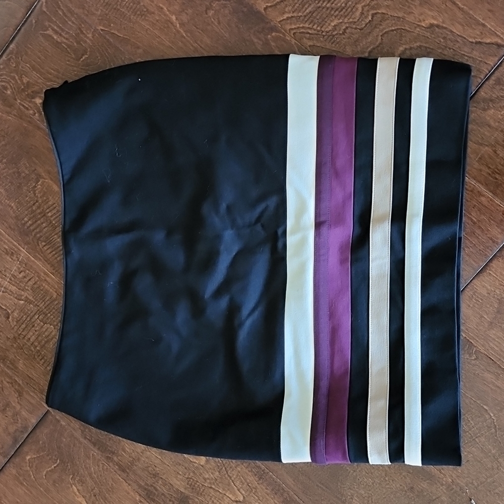 White House Black Market skirt